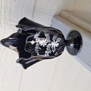 Vintage Fenton Hand-painted Handkerchief Black Glass Footed Vase Connie Ash